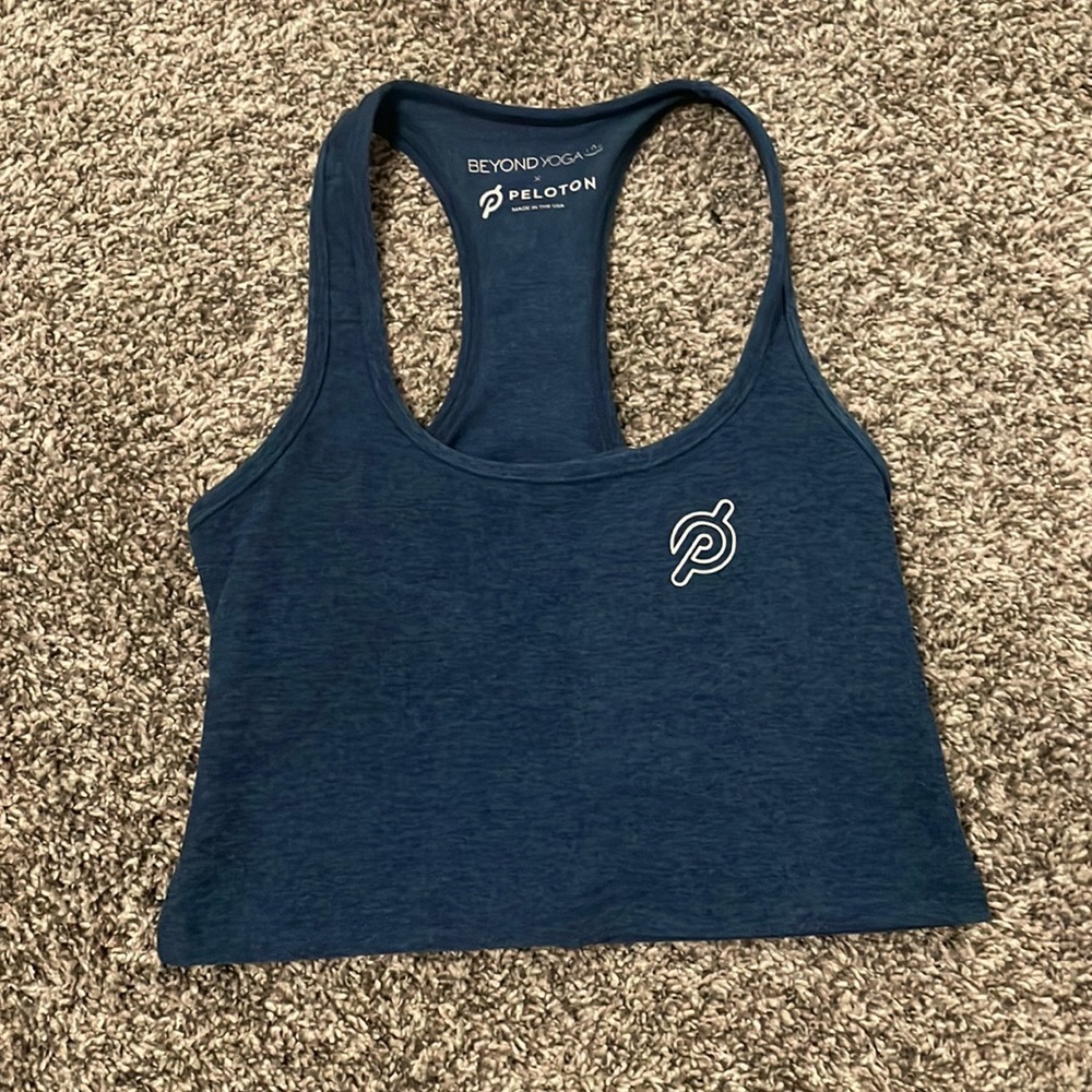 Peloton beyond yoga crop top